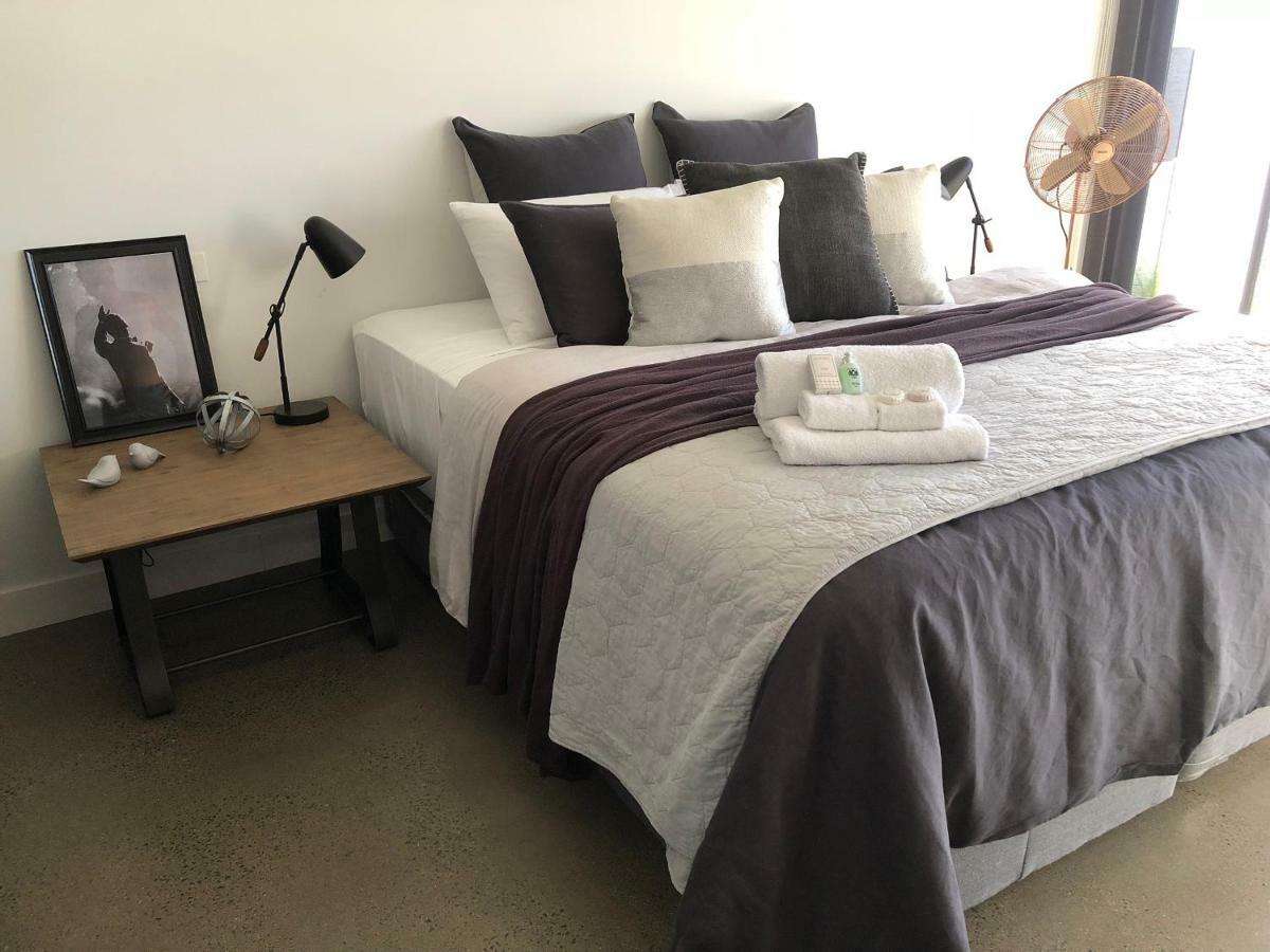 The Sinatra Holiday House - Couples Retreat Mulwala Εξωτερικό φωτογραφία