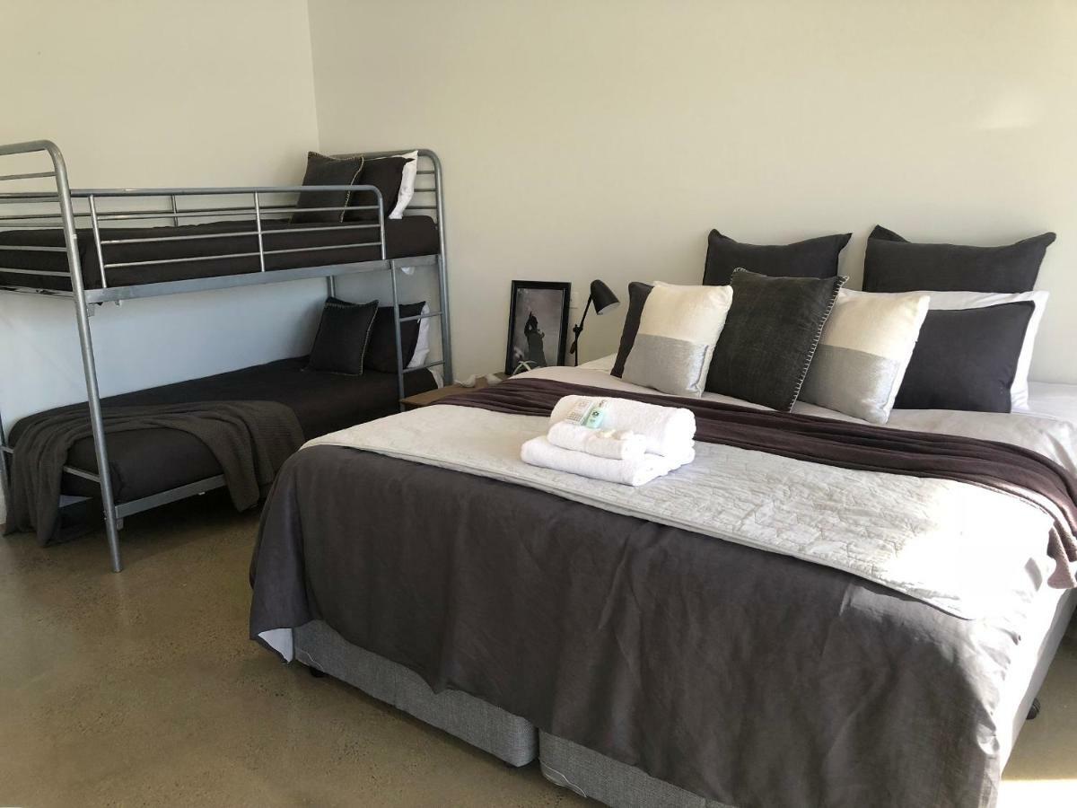 The Sinatra Holiday House - Couples Retreat Mulwala Εξωτερικό φωτογραφία